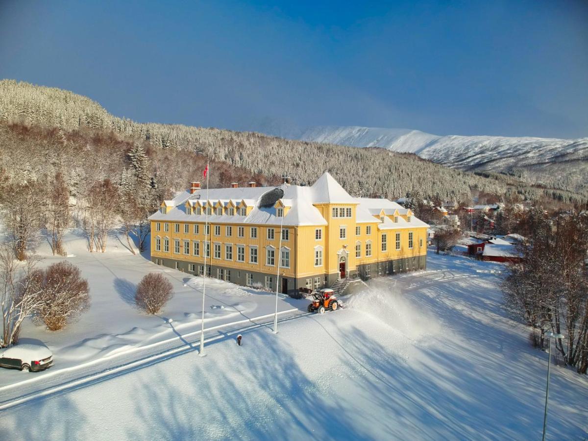 Hotel Solhov, Castle Of The Lyngen Alps Lyngseidet Exterior foto